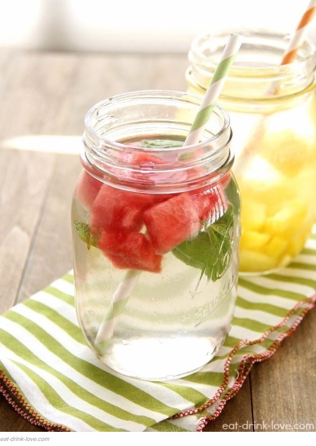 8 DIY Fruit-Infused Water Recipes
